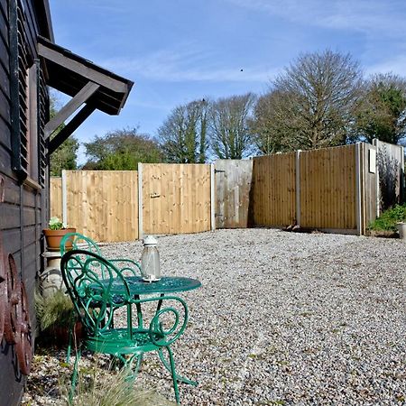 The Cabin At Hillhead Farm St Columb Major ภายนอก รูปภาพ